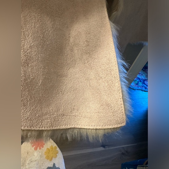 NWT Faux Fur open vest from Lane Bryant! - Picture 13 of 13